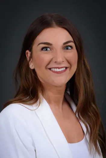 Jordan Thomason receives Outstanding Teaching award