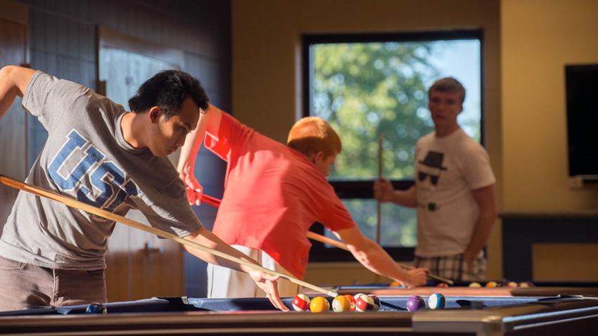 Game of Pool in the RFW