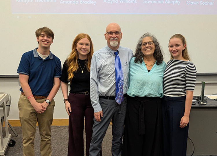 USI students with Alzheimer's speaker Sean Terwilliger