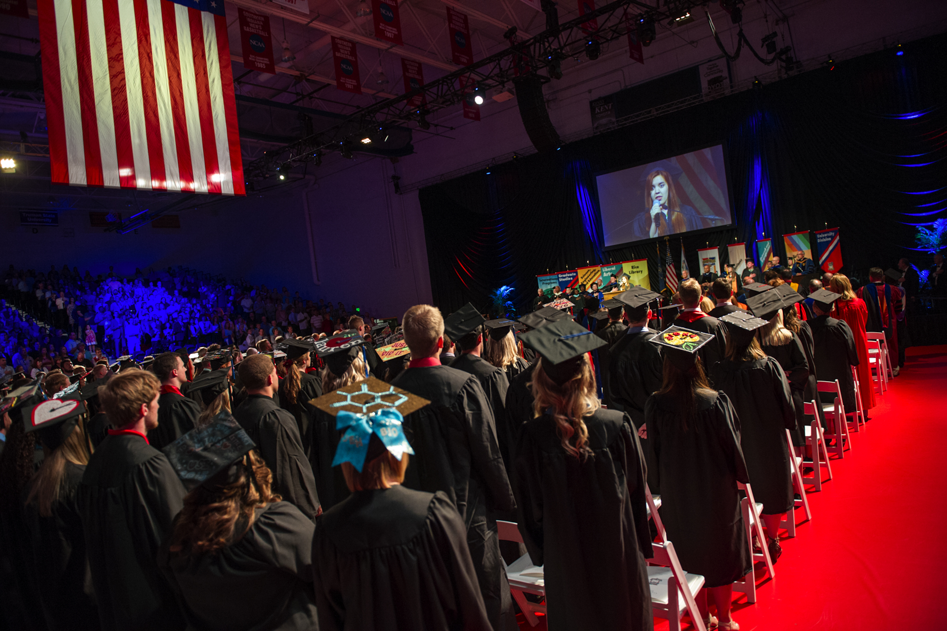 Nearly 600 to participate in USI Fall Commencement ceremonies