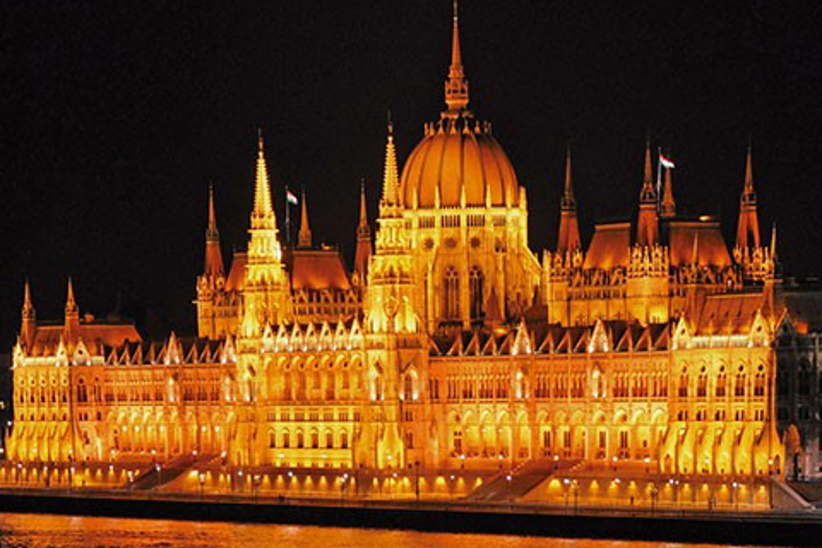 USI alumni and friends trip to explore Magnificent Cities of Central & Eastern Europe