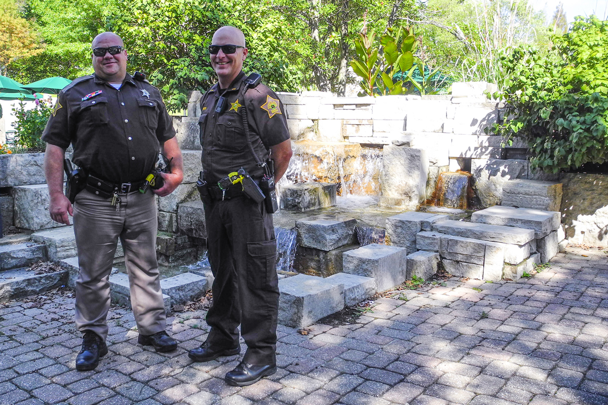 Deputies Chad Gries and Toby Wolfe '98