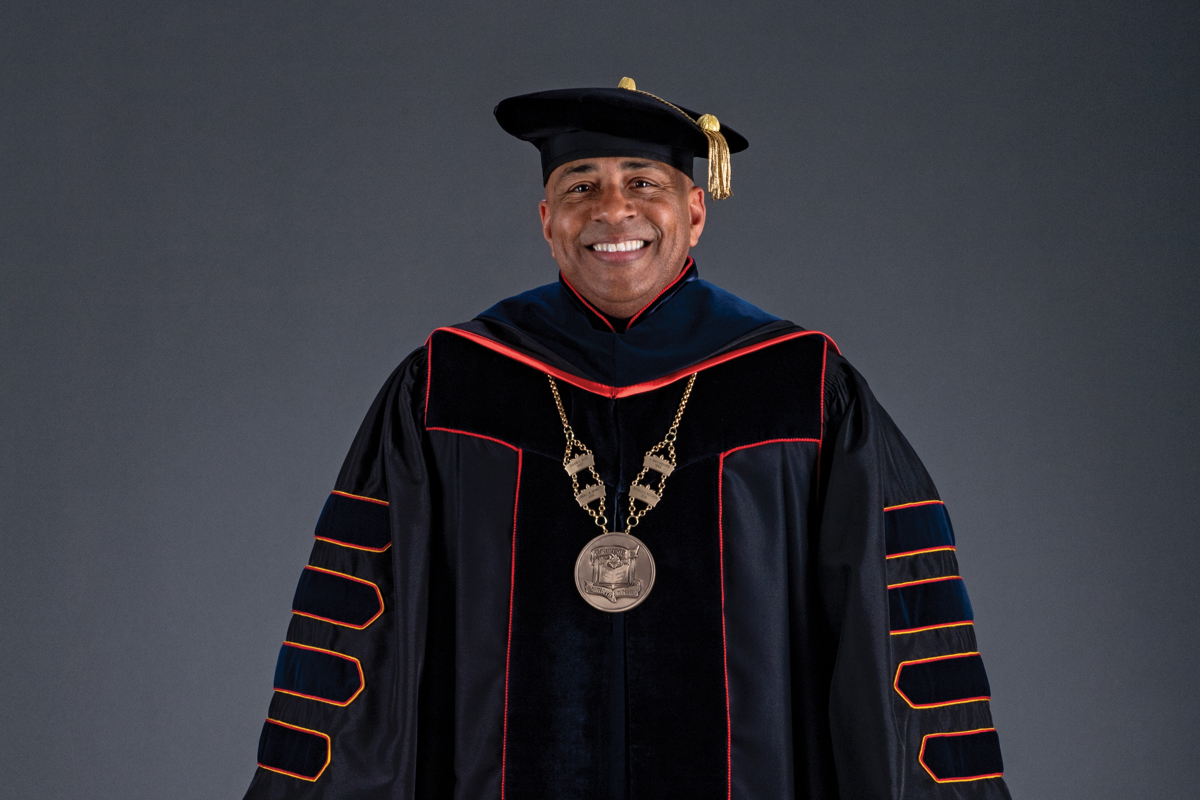 Ronald S. Rochon, USI's fourth president, will offer remarks at a special USI alumni reception on Monday, April 1. 