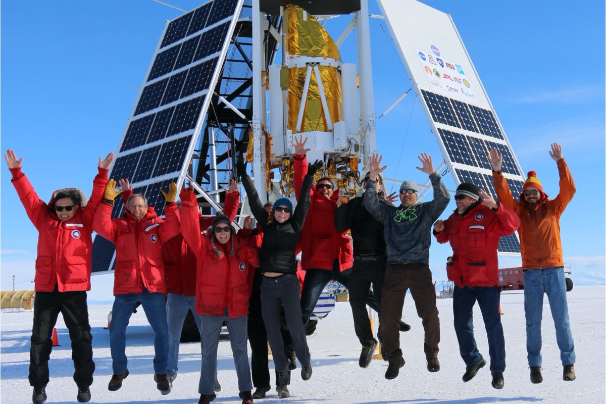 Members of the science team launching a balloon borne telescope from Antarctica in 2015-16.