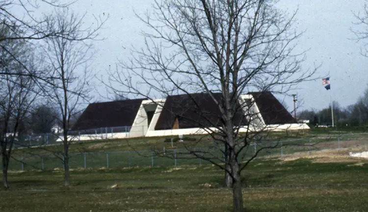 Angel Mounds Visitor’s Center, Evansville, IN, in 1970. MSS 184-0483. the Brad Awe Collection