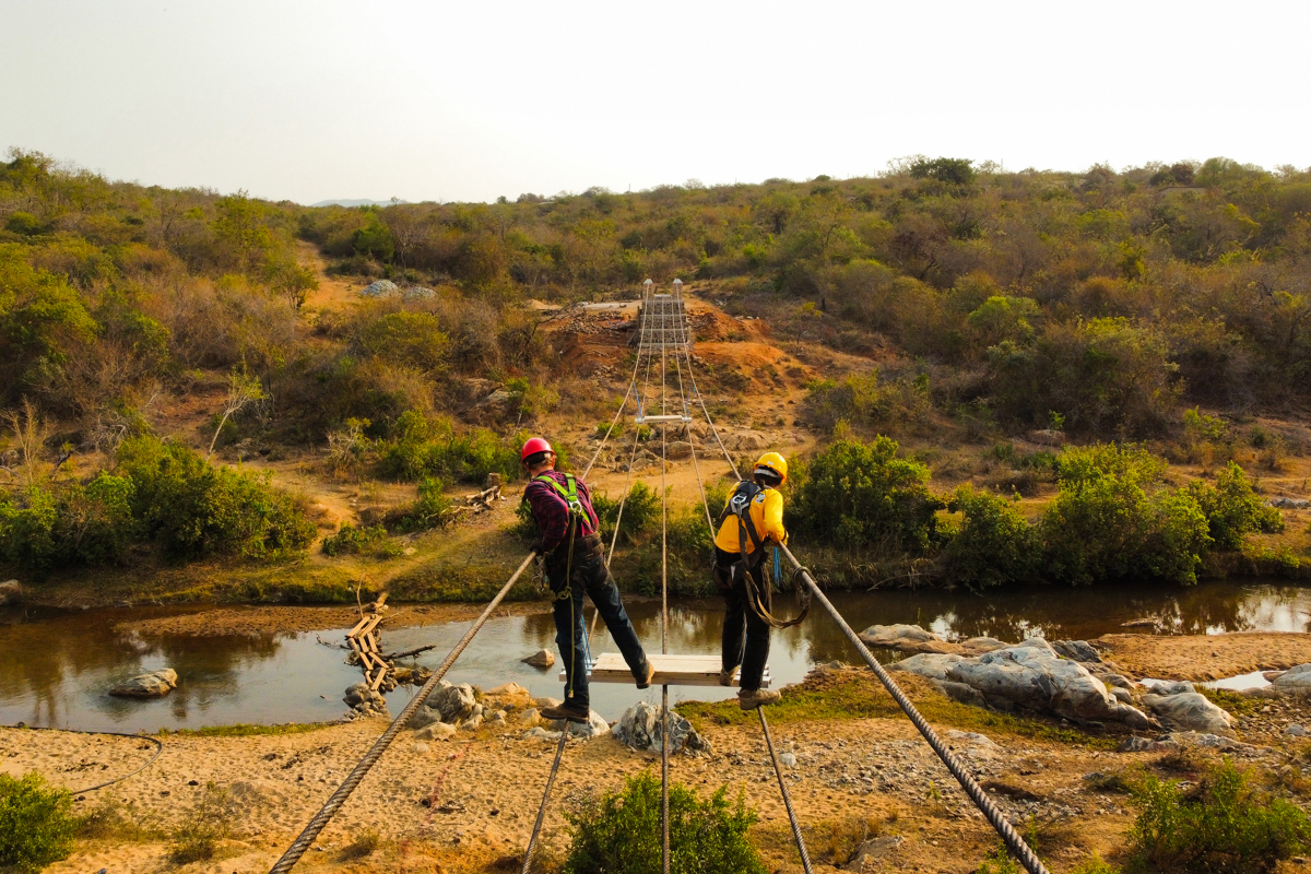 USI Engineers in Action chapter leads construction of largest pedestrian footbridge to date in South Africa 