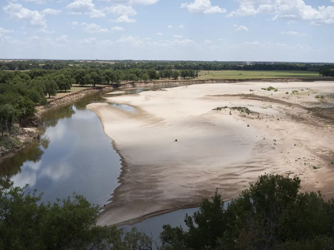 Ahmed Ozsever / River, Red
