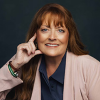 Photo of Dr. Jennifer Embree