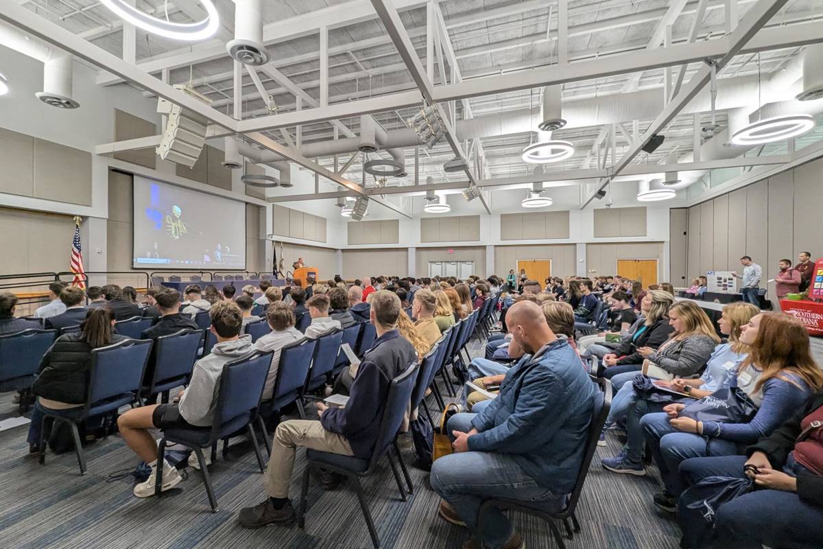 USI sees record-breaking attendance at 2024 High School Business Day  