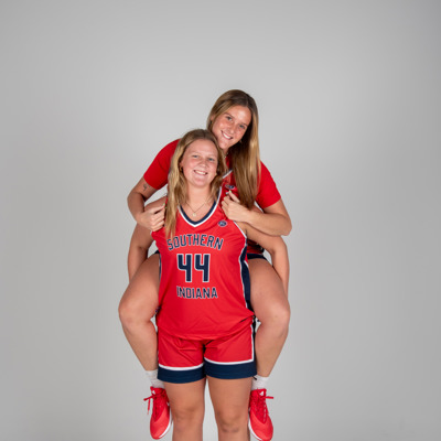 USI Tennessee sisters share the road to the OVC Basketball Tournament 