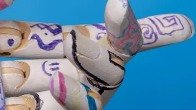 Painted model hand