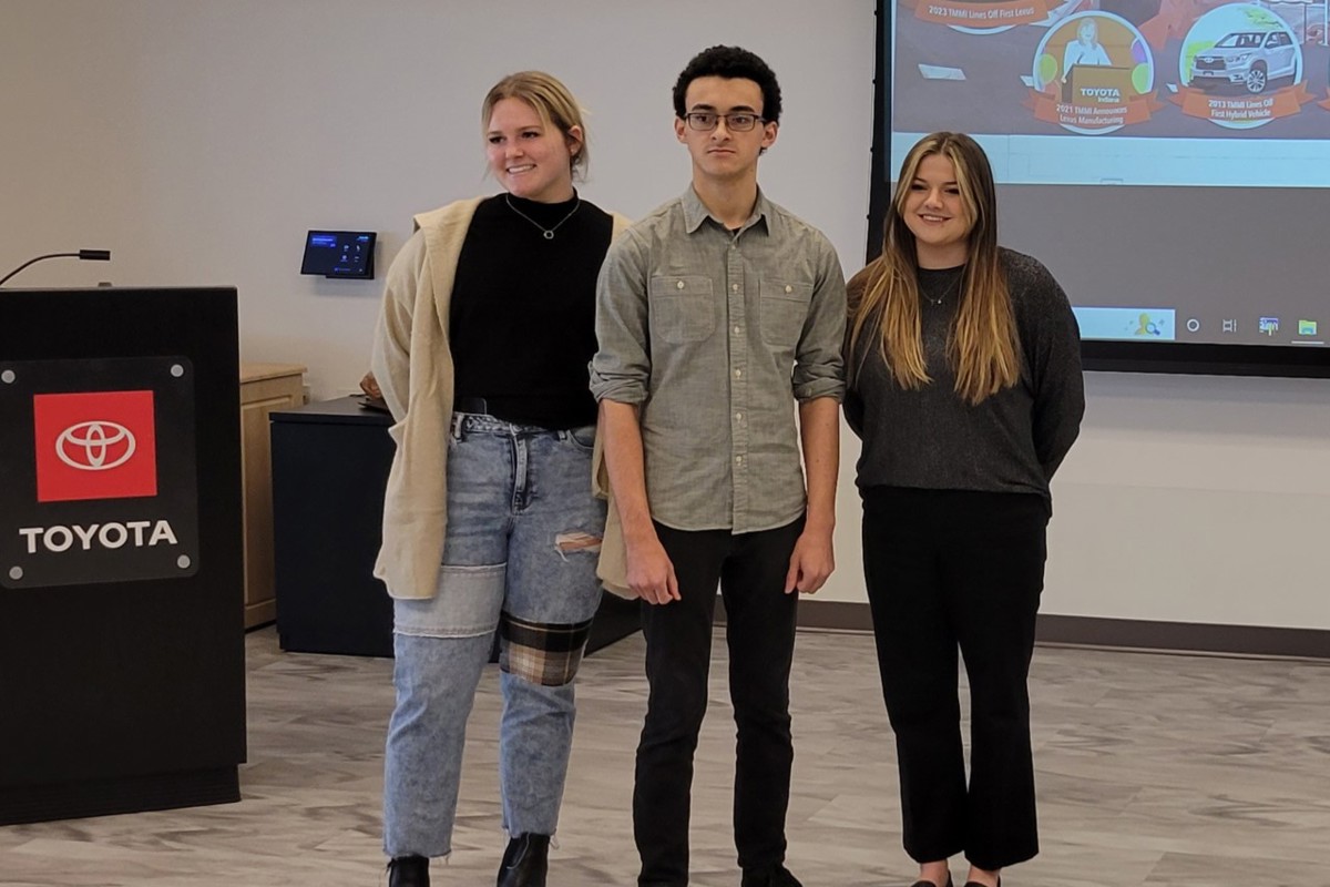 USI artists leave their mark on Toyota factory