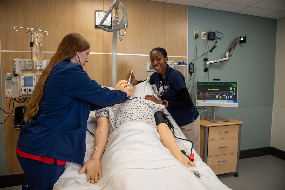USI receives $1 million endowed scholarship gift to support graduate nursing, names Health Professions Center auditorium 