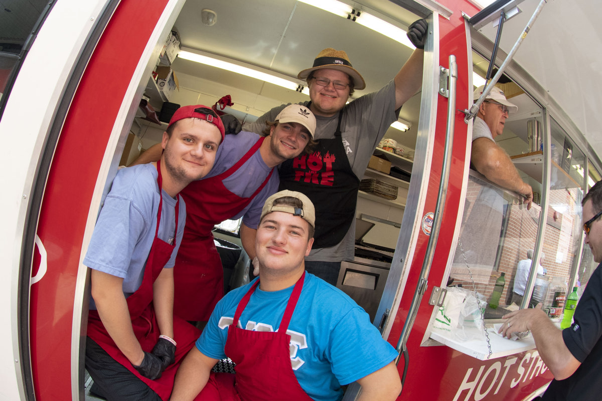 USI organizations return to the 2023 West Side Nut Club Fall Festival